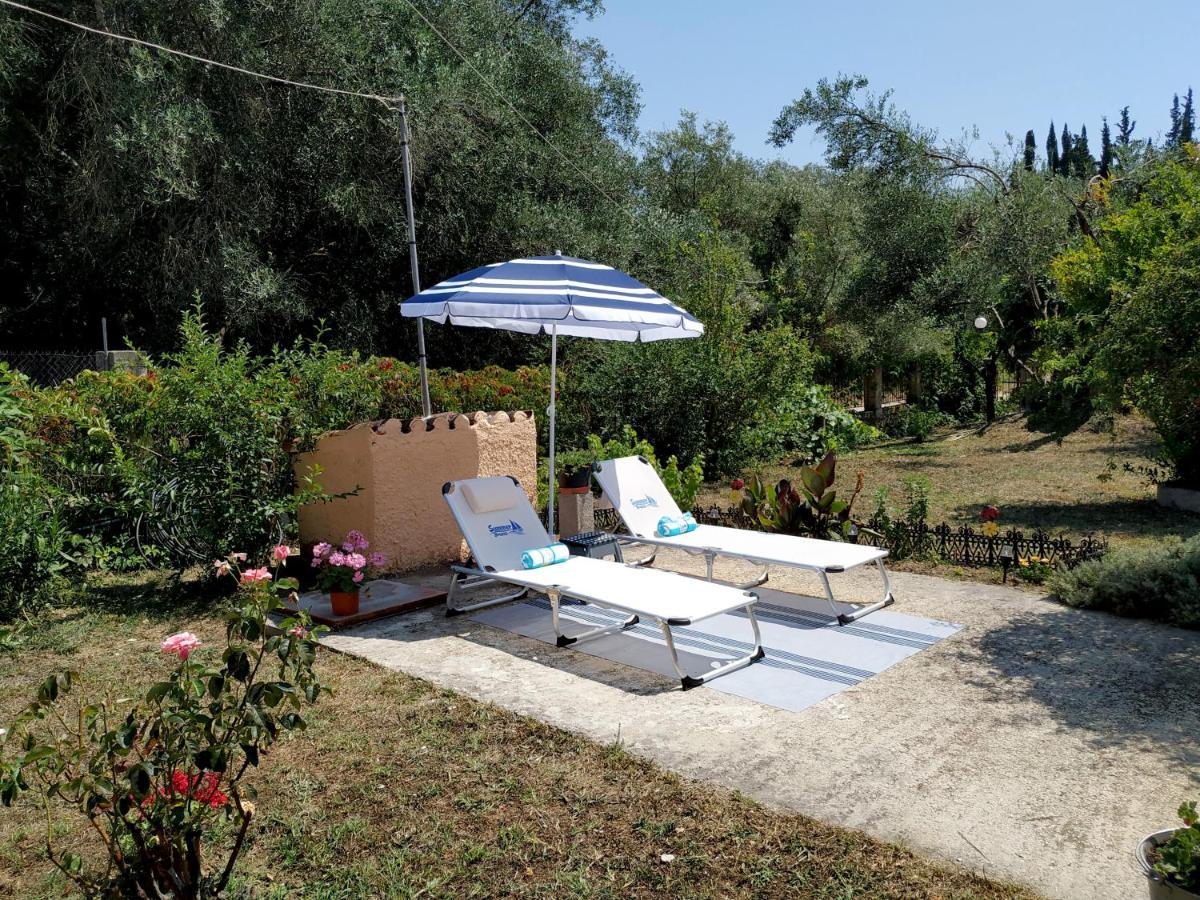 Family Holiday Apartment With Garden & Bbq Velonades  Luaran gambar